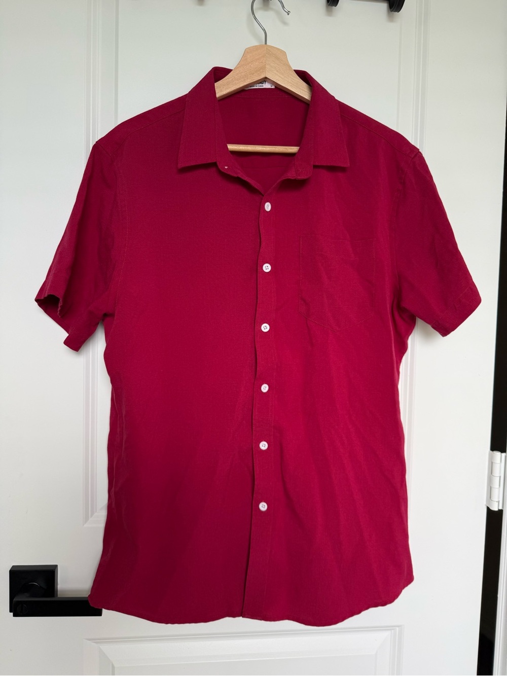 Coofandy Men's M Linen Blend Short-Sleeve Button-Down Shirt in Deep Red